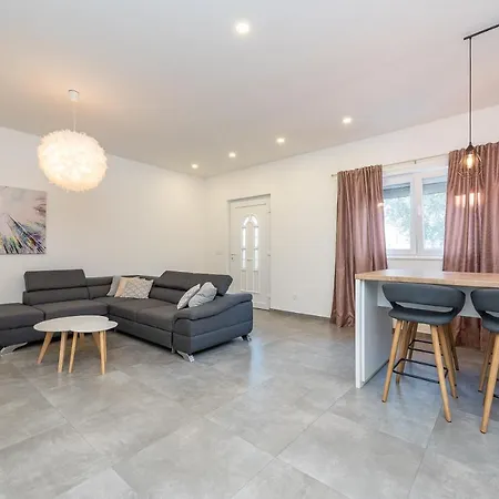 公寓 Angela Luxury I 扎达尔