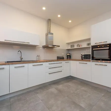 公寓 Angela Luxury I 扎达尔