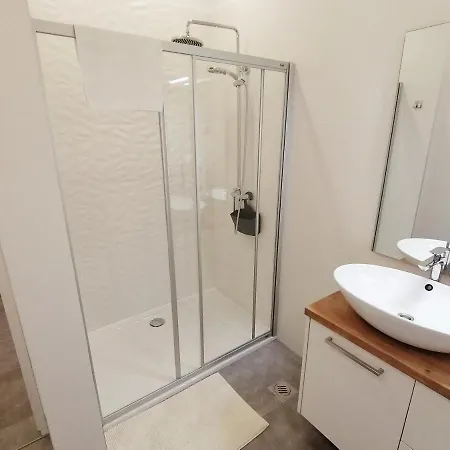 Angela Luxury I 公寓