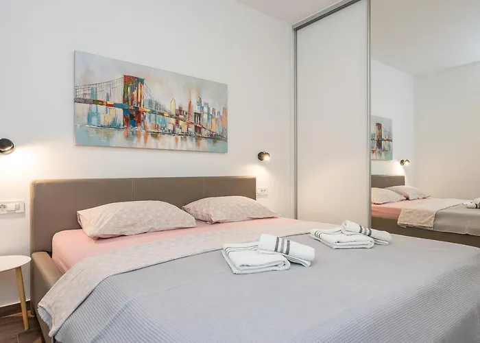 Angela Luxury I ザダル